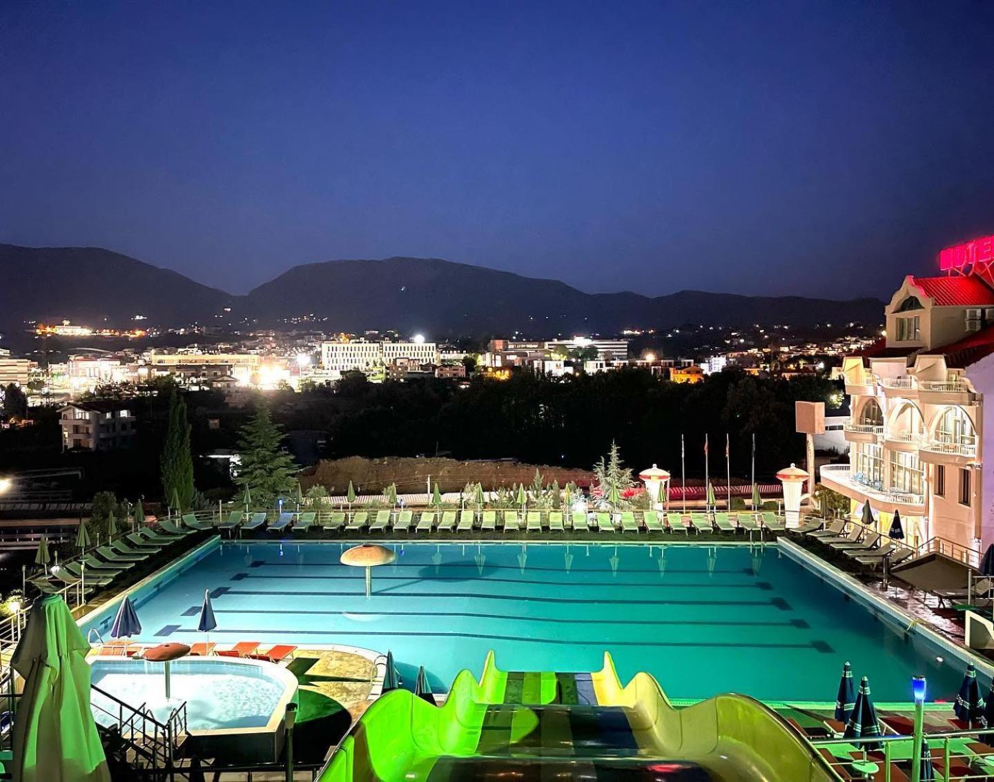 Misk Hotel & Resort Tirana Exterior photo